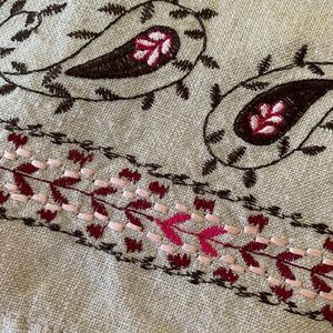 Ann Taylor Linen and embroidery skirt